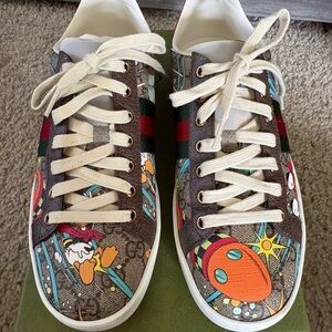 Gucci Brown Cartoon Print Sneakers